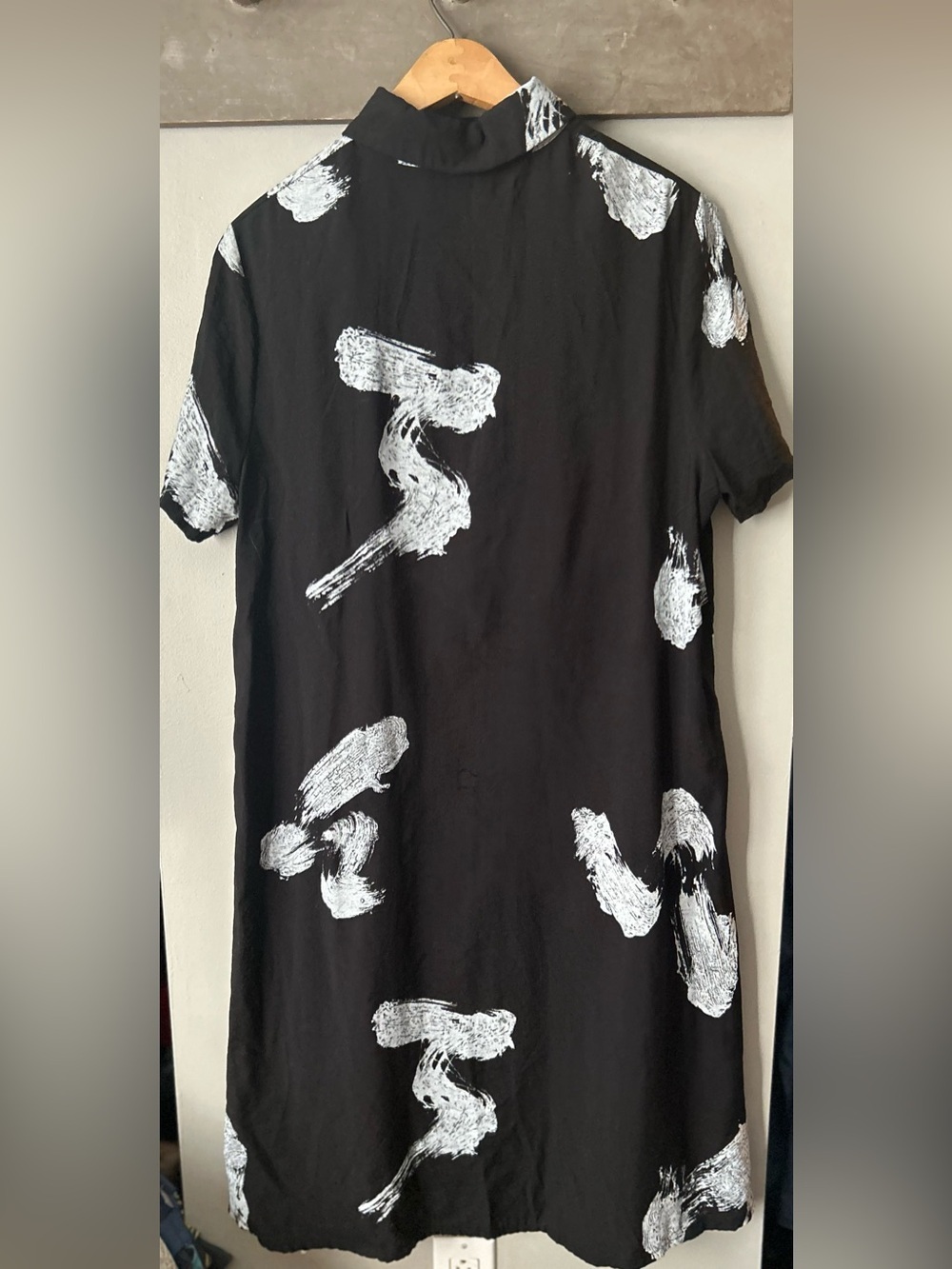 Knee length dress - Picture 6 of 9